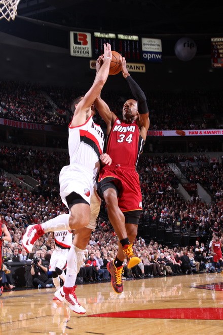 体育意甲:那不勒斯2-1罗马 领跑积分榜