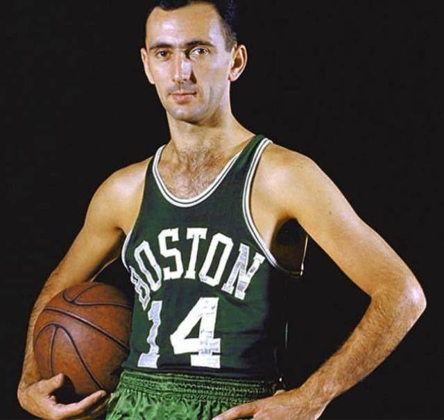 此次未入选巴西队身价前10：拉菲尼亚、萨维尼奥、马丁内利在列（本期巴西队落选者身价前十：拉菲尼亚、萨维尼奥、马丁内利在列）